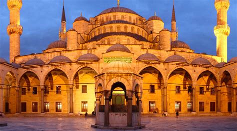  Keystone: Unveiling the Hidden Language of Ottoman Architecture!